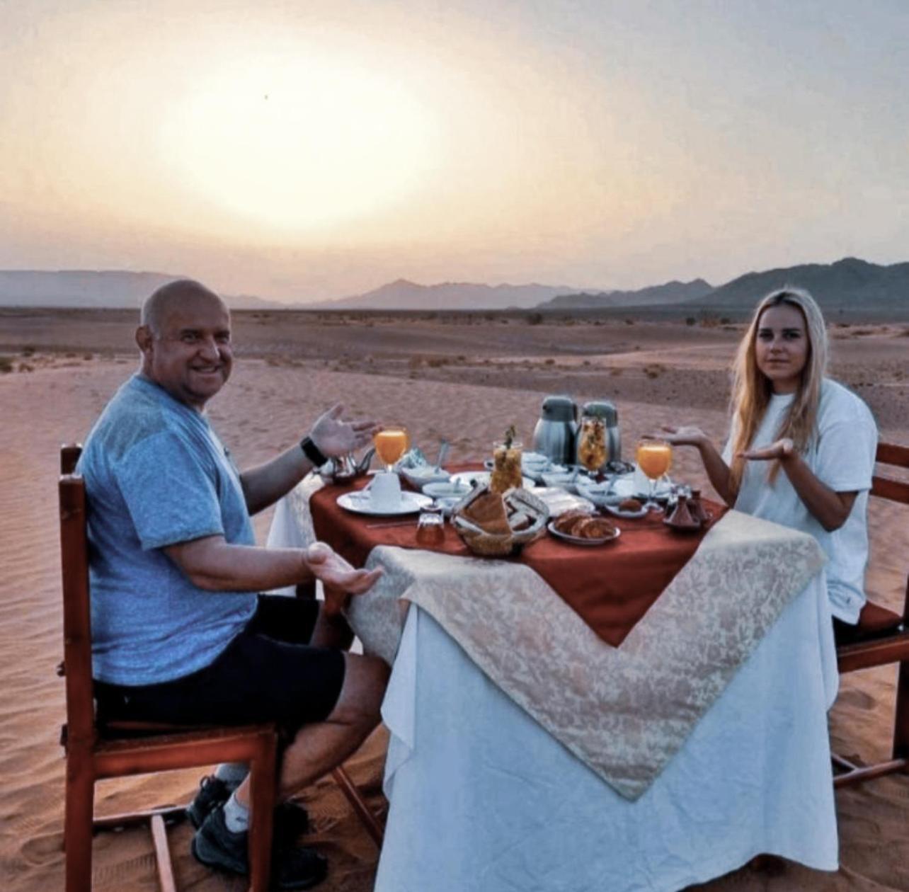 Merzouga Camel Luxury Camp Hotel Bagian luar foto